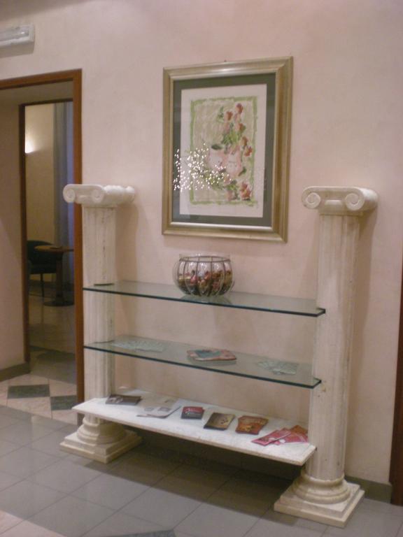 Hotel Argentina Рим Экстерьер фото